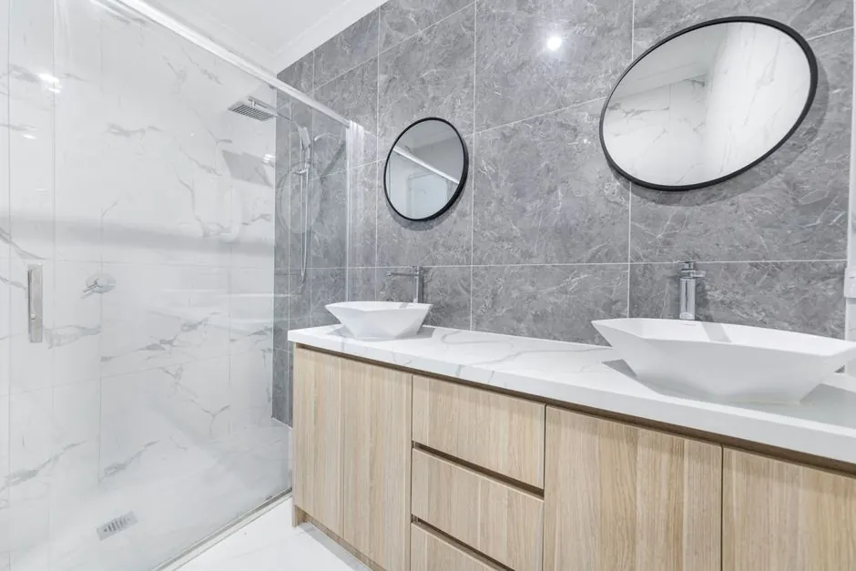 Local Bathroom Fitters team in Norbury